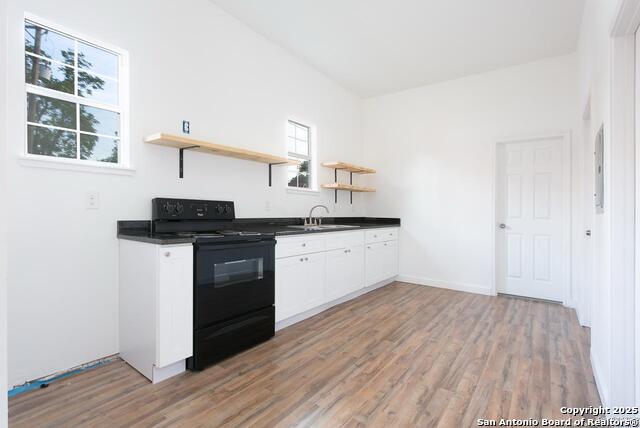 Image 6 of 10 For 2419 Presa Street S 102