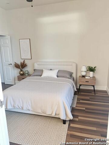 Image 7 of 10 For 2419 Presa Street S 102
