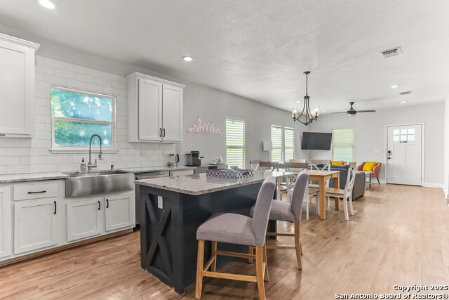 Image 11 of 36 For 335 Helena St