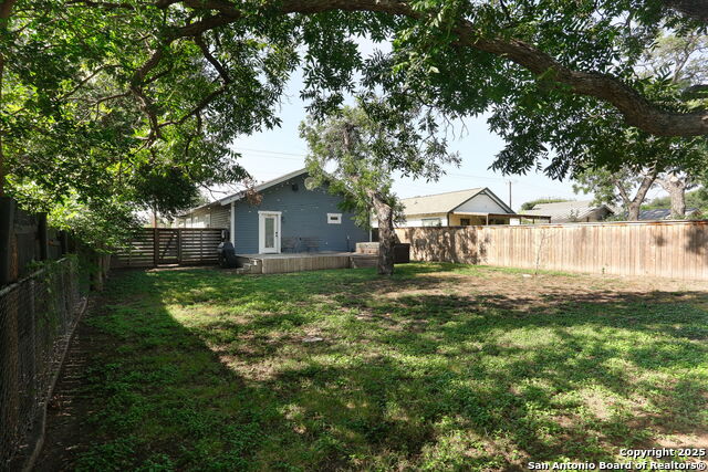 Image 23 of 36 For 335 Helena St