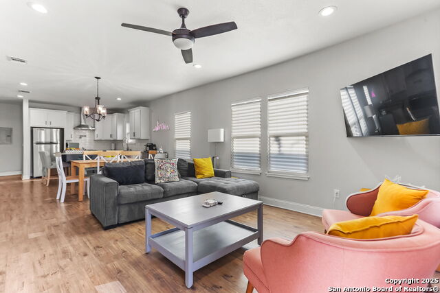 Image 5 of 36 For 335 Helena St