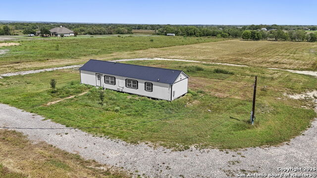 Listing photo id 17 for 11890 Keller