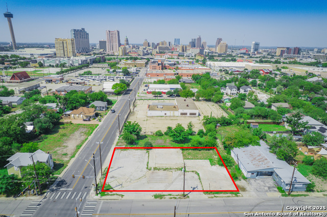 Details for 1533 E Houston St, San Antonio, TX 78202