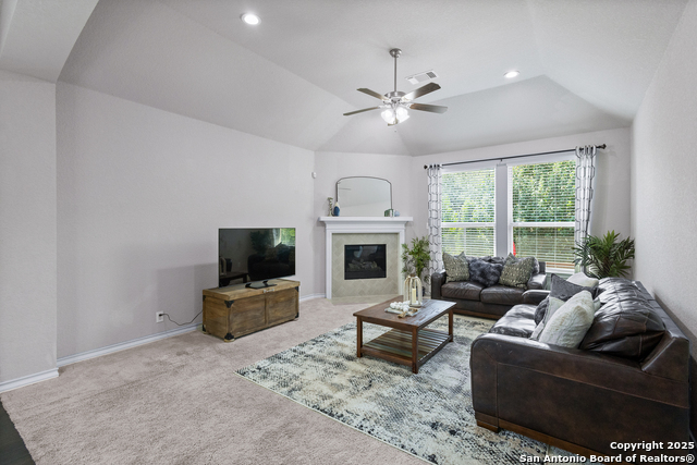 Image 19 of 42 For 125 Cimarron Creek