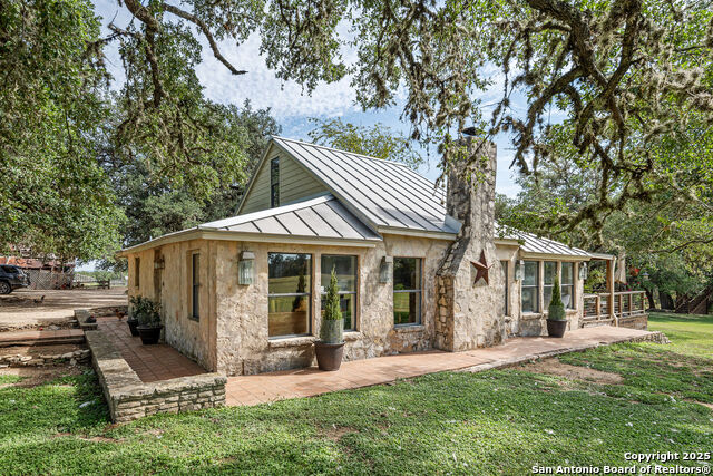 Details for 46 Lewis  , Boerne, TX 78006