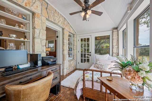 Image 17 of 43 For 46 Lewis