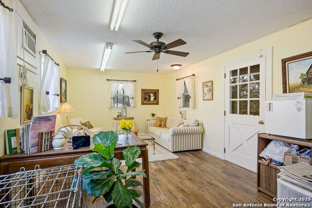 Image 38 of 43 For 46 Lewis