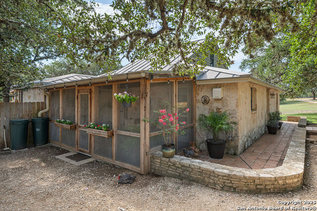 Image 5 of 43 For 46 Lewis