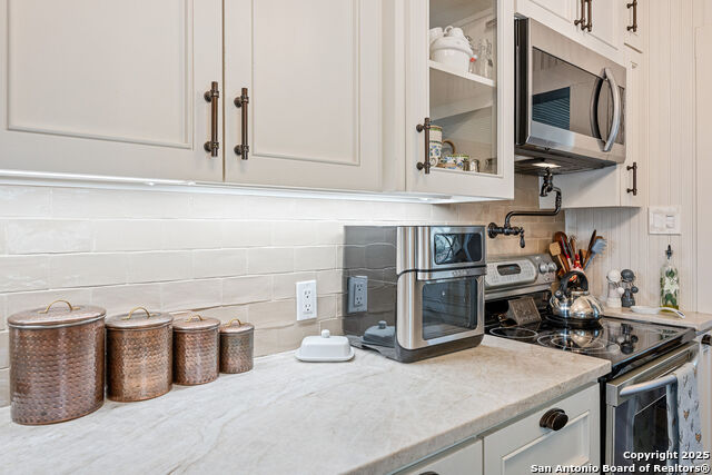 Image 8 of 43 For 46 Lewis