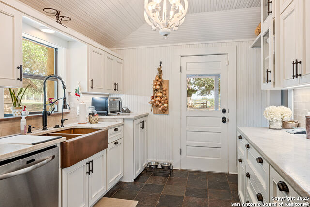 Image 9 of 43 For 46 Lewis