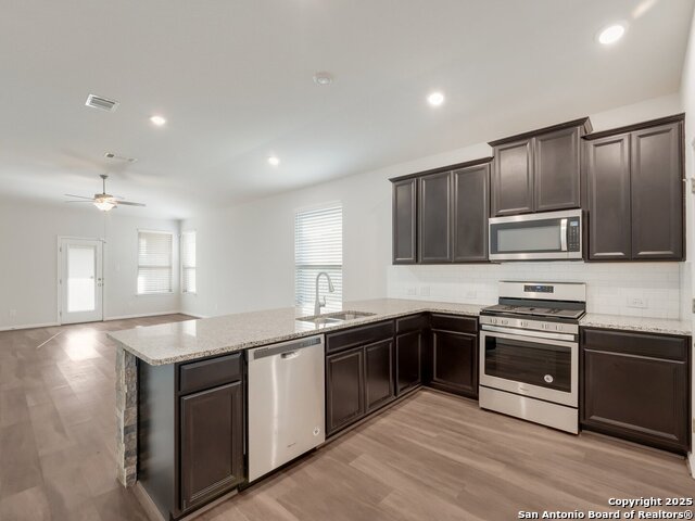 Image 6 of 18 For 4926 Drifter Oaks