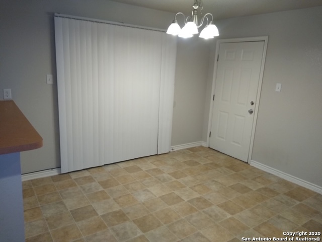 Image 3 of 34 For 112 Lone Oak  D102
