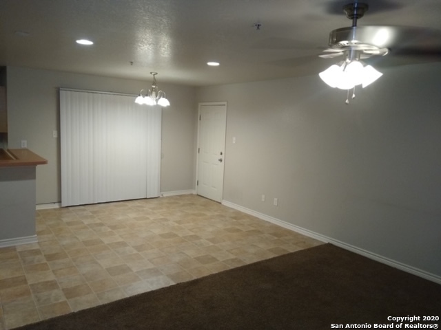 Image 4 of 34 For 112 Lone Oak  D102