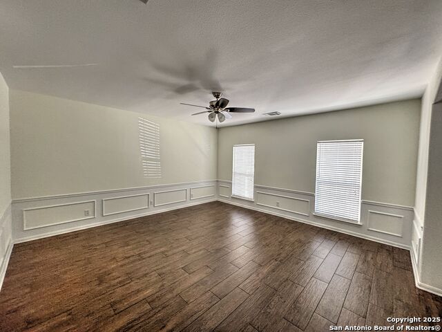 Listing photo id 8 for 8711 Sandia Circle
