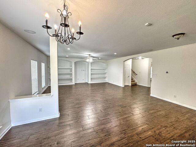 Listing photo id 9 for 8711 Sandia Circle