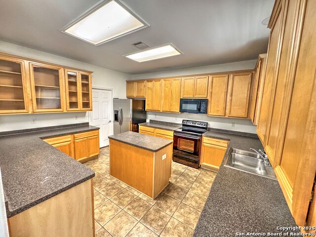 Listing photo id 10 for 8711 Sandia Circle