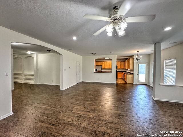 Listing photo id 11 for 8711 Sandia Circle