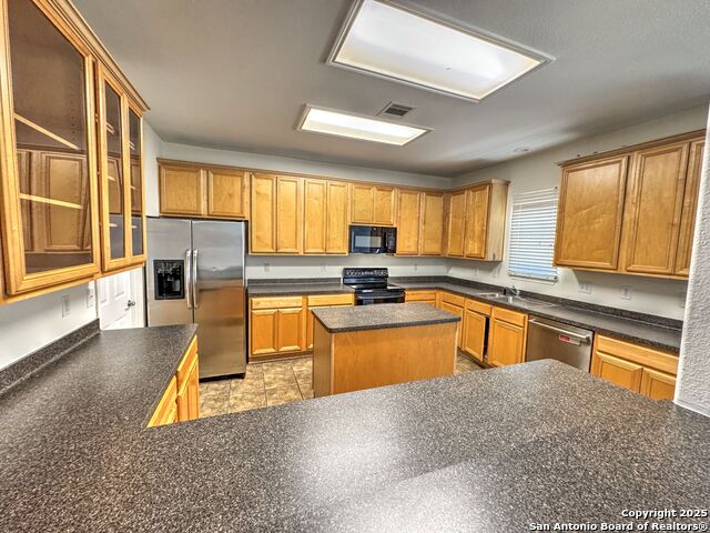 Listing photo id 13 for 8711 Sandia Circle