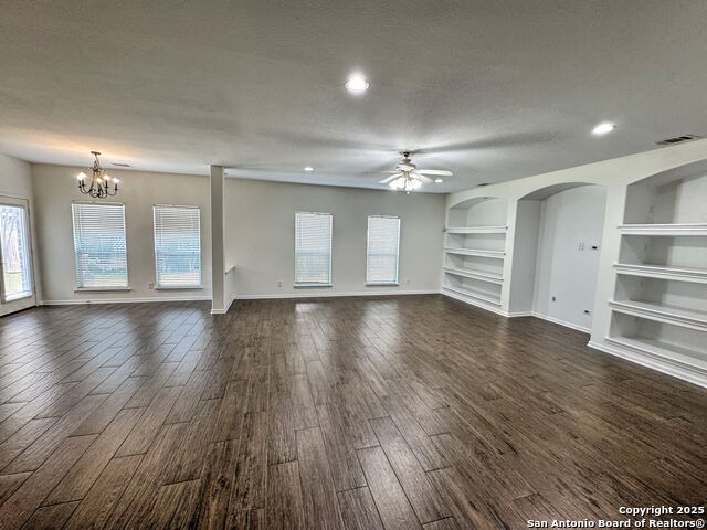 Listing photo id 14 for 8711 Sandia Circle