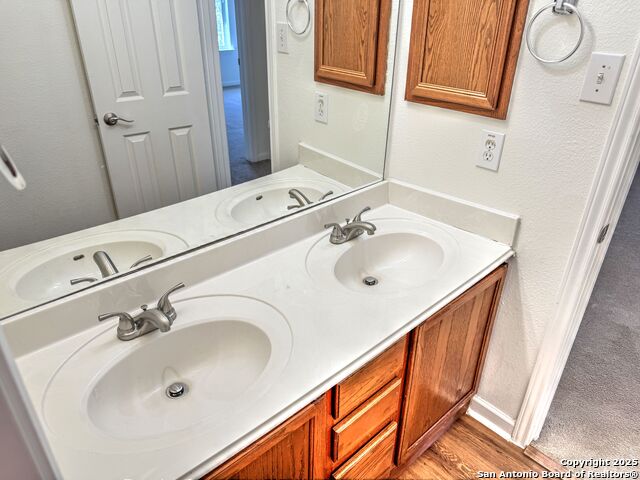 Listing photo id 26 for 8711 Sandia Circle