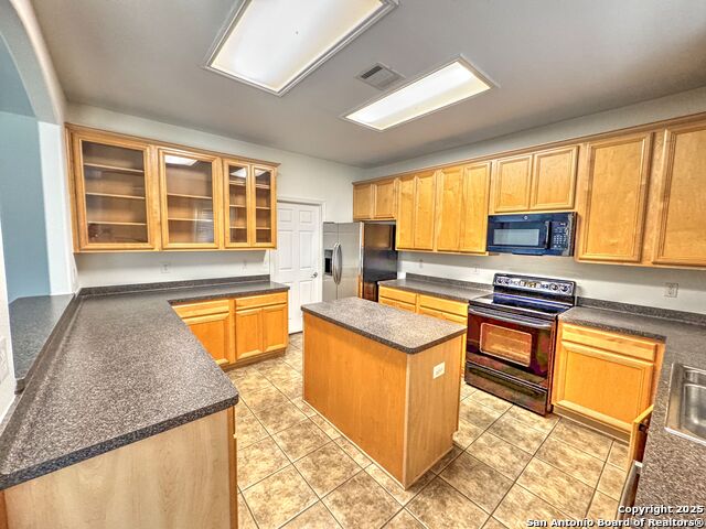 Listing photo id 7 for 8711 Sandia Circle