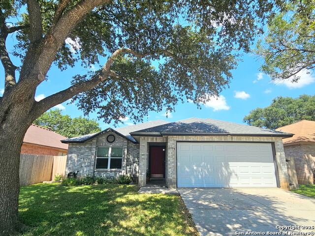 Details for 6323 Regency Ct, San Antonio, TX 78249