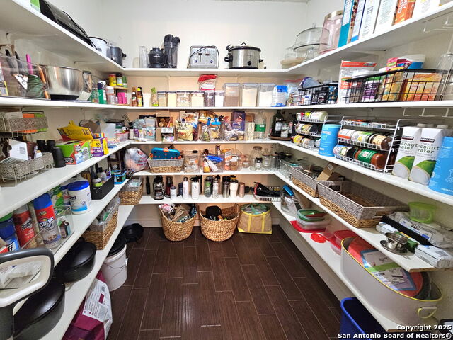 Image 11 of 22 For 6323 Regency Ct