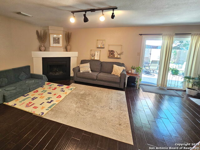 Image 13 of 22 For 6323 Regency Ct