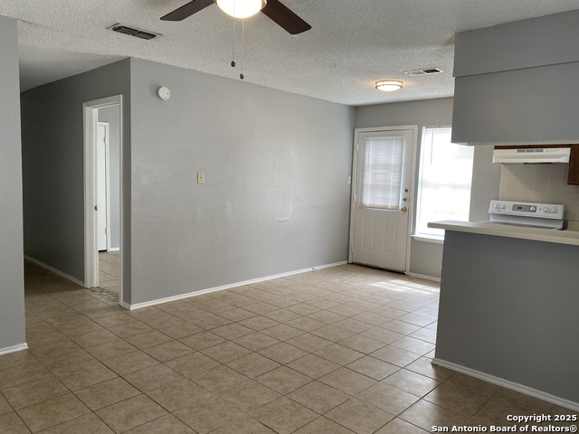 Image 4 of 12 For 801 Olmos Dr W