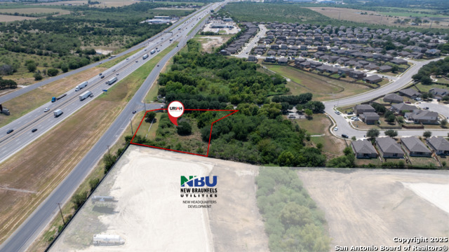 Listing photo id 1 for 507 Rhapsody W