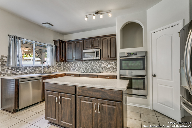 Image 11 of 22 For 2118 High Quest