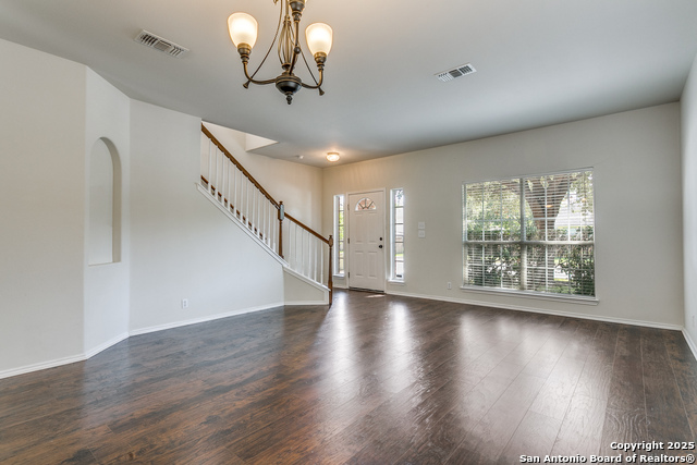 Image 3 of 22 For 2118 High Quest