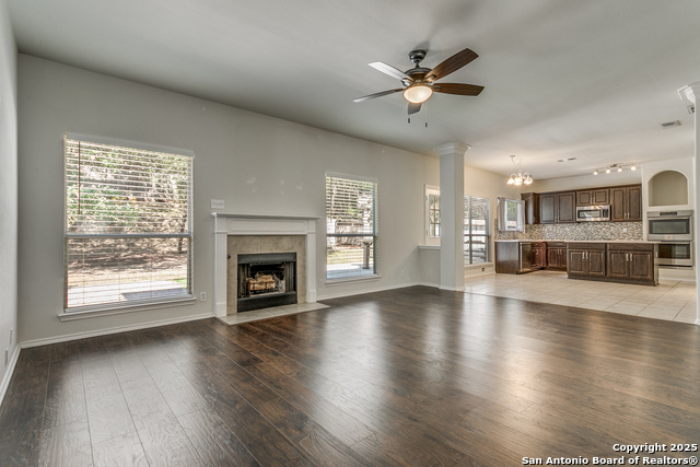 Image 7 of 22 For 2118 High Quest