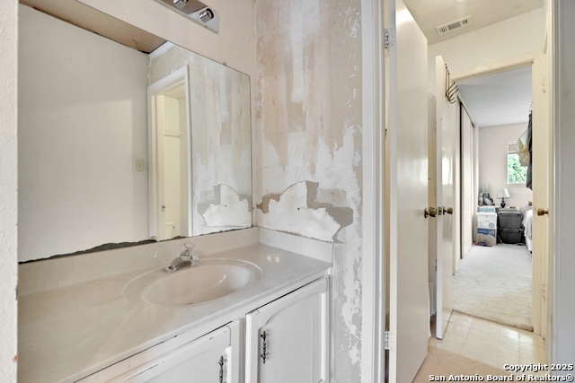 Image 18 of 29 For 12010 Ashrock