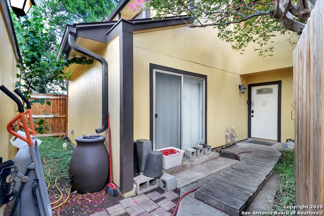 Image 2 of 29 For 12010 Ashrock