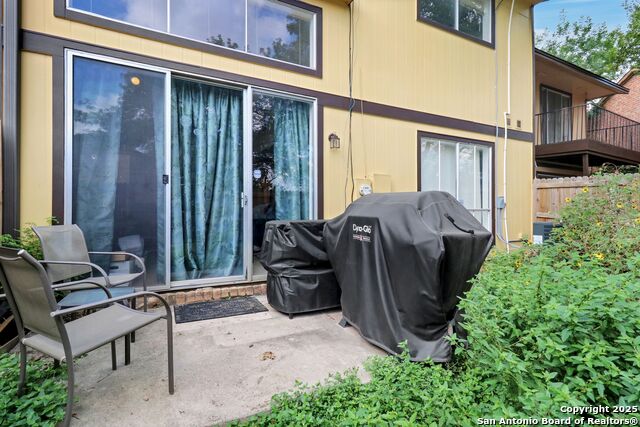 Image 25 of 29 For 12010 Ashrock