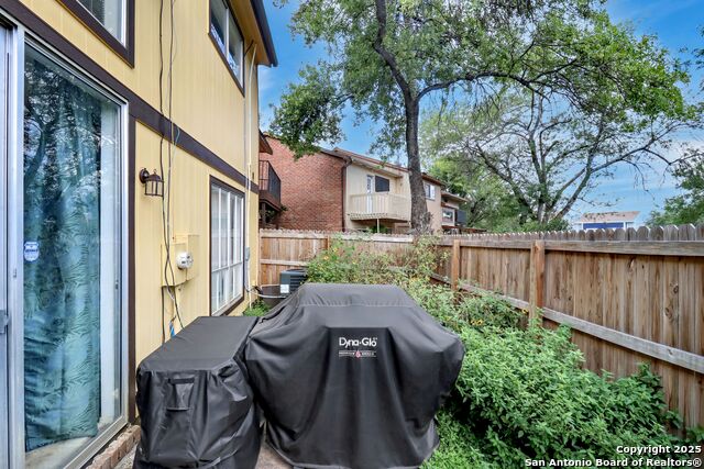 Image 27 of 29 For 12010 Ashrock