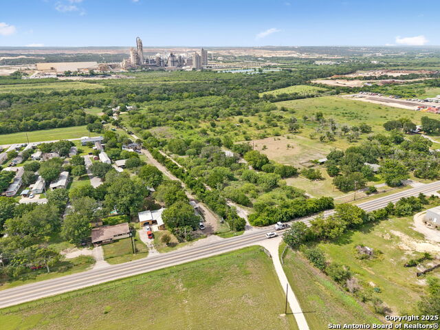 Image 4 of 5 For 4964 Fm 482  