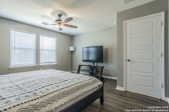 Image 16 of 36 For 7920 Broussard