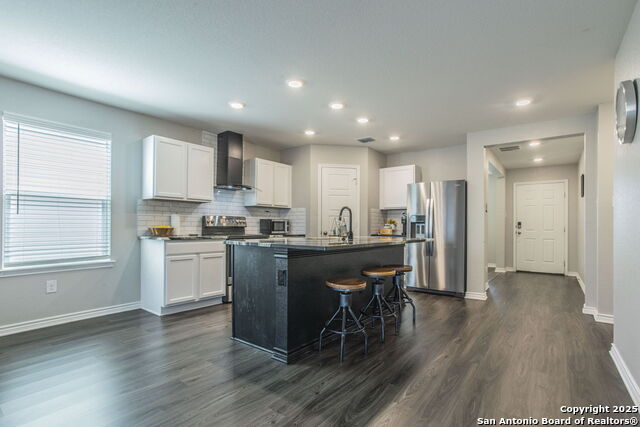 Image 18 of 36 For 7920 Broussard