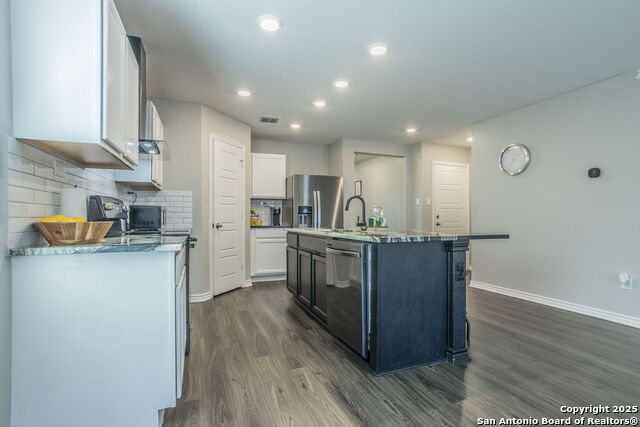 Image 5 of 36 For 7920 Broussard