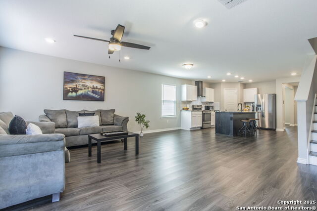 Image 6 of 36 For 7920 Broussard