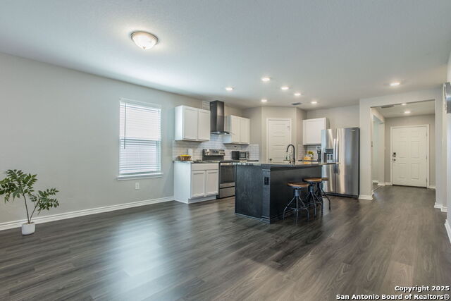 Image 7 of 36 For 7920 Broussard