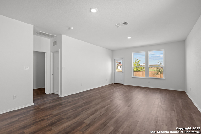 Image 11 of 31 For 5255 Seagrass