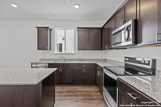 Image 6 of 31 For 5255 Seagrass