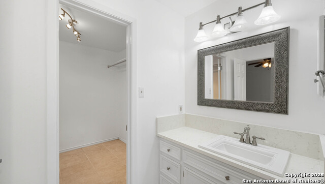 Image 31 of 52 For 530 Oakwood Blvd.