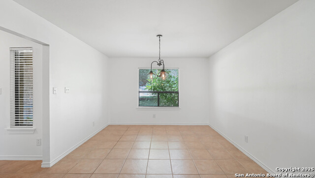 Image 38 of 52 For 530 Oakwood Blvd.