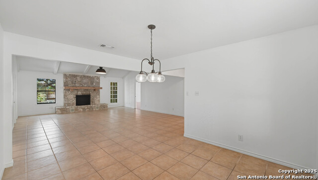 Image 39 of 52 For 530 Oakwood Blvd.