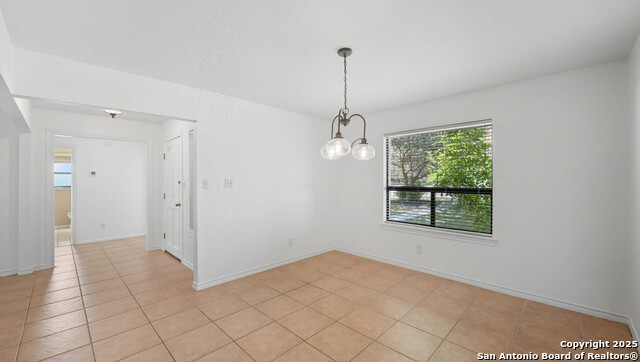 Image 40 of 52 For 530 Oakwood Blvd.