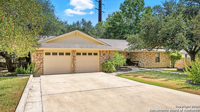 Image 5 of 52 For 530 Oakwood Blvd.